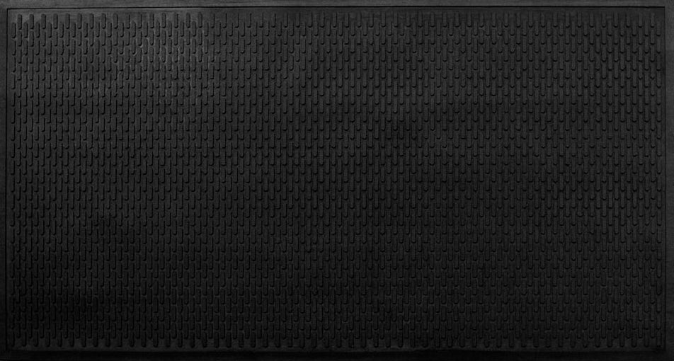 Black doormat with textured surface 3x5