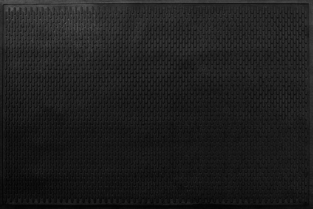 Black doormat with textured surface 4x6